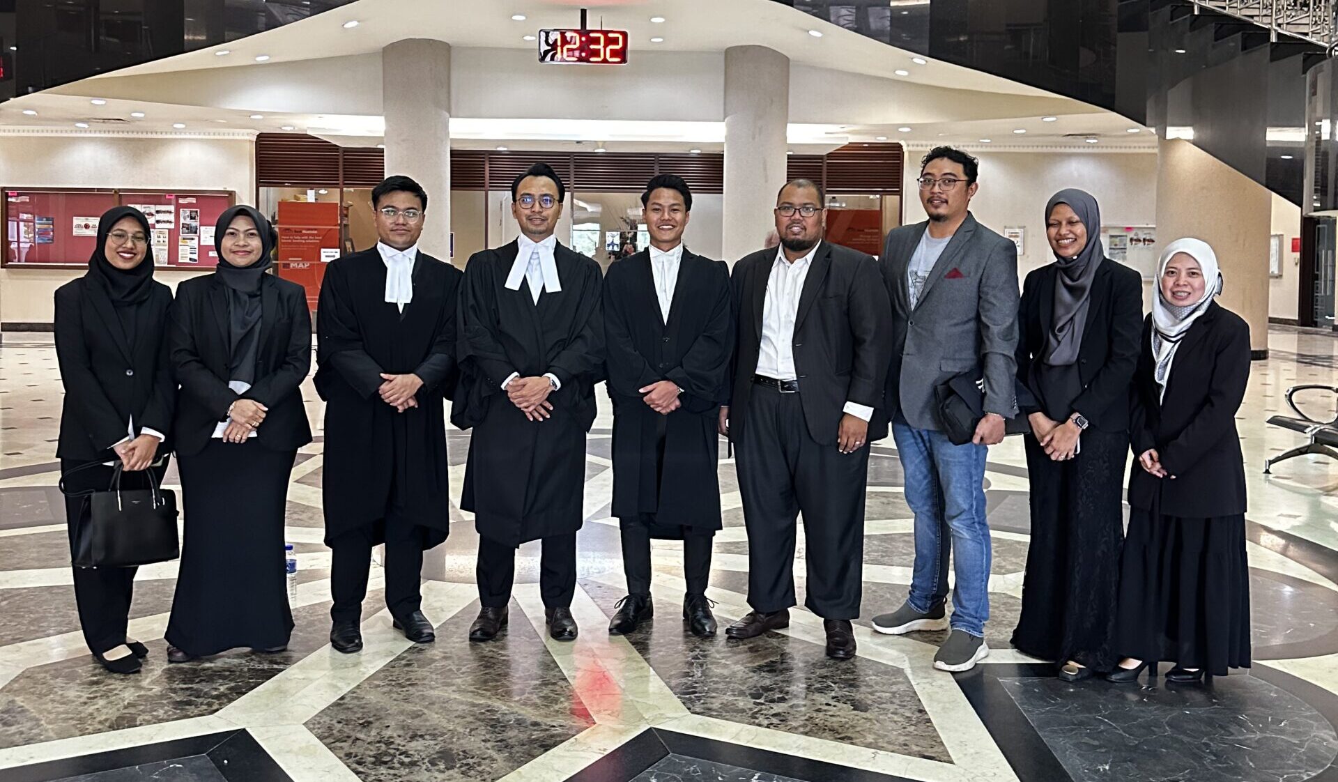 Fighting Big Companies